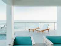 House 2896537144