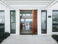 House 2896536743