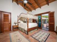 House 2898207530