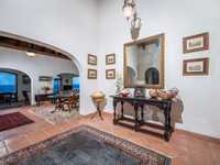 House 2898207713