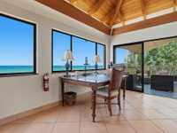 House 2945662140