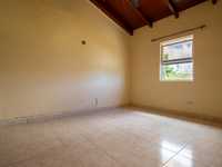 House 2904749786