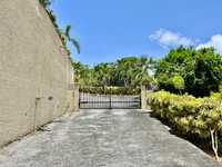 House 2930850644