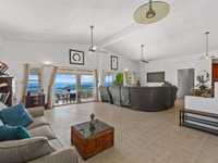 House 3016795368