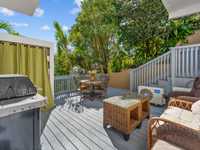 House 3016796322