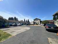 House 2907346425