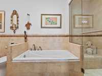 House 2914866004
