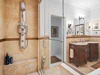 House 2914866108