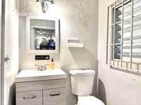 House 2907775914