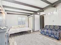 House 2964083329