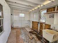 House 2911947497