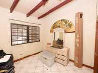 House 2911948198