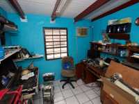 House 2911948371