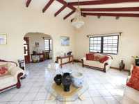 House 2911948076