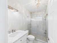 House 2911955178