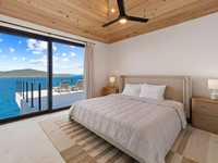 House 2913864048