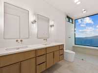 House 2913864056