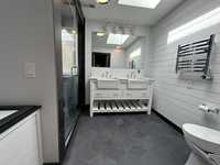 House 2916764702