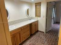 House 2917433782