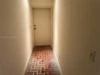 House 2917433832