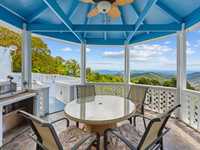 House 3024199765