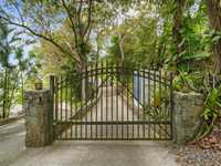 House 3024199820