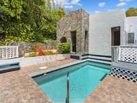House 3024199736