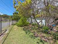 House 2923185570