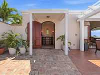 House 2995924225