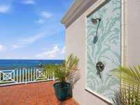 House 2995924675
