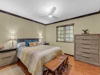 House 2930039202