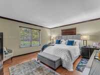 House 2930039214