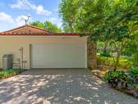 House 2930039227