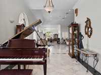 House 2928923511