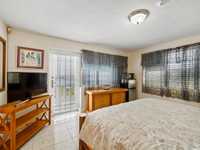 House 2928925239