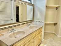 House 2933115784