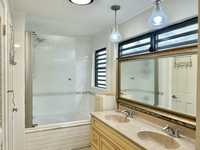 House 2933115804
