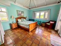 House 2931861076