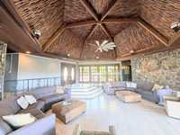 House 2942597325