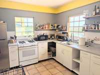 House 2942599066