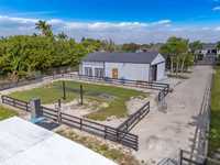 House 2937082382
