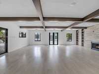 House 2937082304