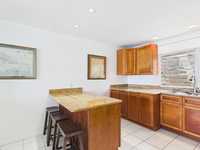 House 2939912858
