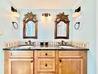 House 2939917130