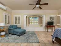 House 2941216097