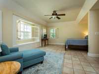 House 2941216176