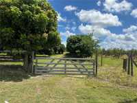House 2941395728