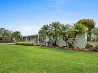 House 2942508831