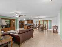 House 2942508897