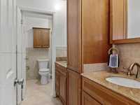 House 2942508951